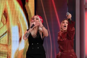 Ana Bacalhau Instagram - Um momento especial como este, merece um show da @claudiapascoal com a grande @anabacalhau 😍🙌 

#OPreçoCerto #RTP #FremantlePT