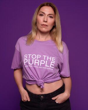 Ana Bacalhau Instagram - 💜 Roxo para vestir, não para marcar! 💜

A @anabacalhau, a @someone.said_clothes e o @studionuts unem-se à APAV para que o roxo brilhe na roupa, mas nunca no corpo!

Assim, para assinalar o Dia Internacional para a Eliminação da Violência contra as Mulheres, a 25 de novembro, convidamo-lo a vestir roxo por elas! Pode adquirir a T-Shirt "Stop the Purple" no link da bio ou contribuir diretamente no site da APAV.

Diga NÃO às marcas de violência.

Campanha realizada pela agência @studionuts 

#StopThePurple #RoxoParaVestirNãoParaMarcar #APAV #SomeoneSaid #AnaBacalhau