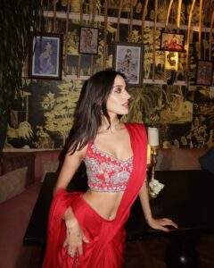 Actress Aryaana Gandhi HD Photos and Wallpapers October 2024