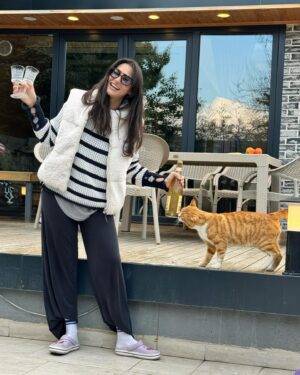 Asena Girişken Instagram - Çiçek gibi🌹