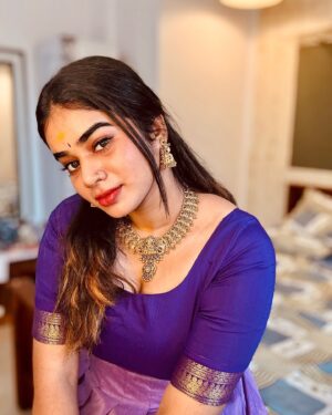 Athirarudhra Instagram - Outfit ❤️ @ar_handlooms_kuthampully 
Jwelary ❤️ @sona_bridal_rental_jewels_