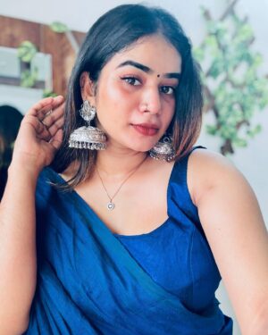 Athirarudhra Instagram - Can you read my eyes 👀 😉🤍
