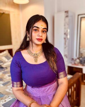 Athirarudhra Instagram - Outfit ❤️ @ar_handlooms_kuthampully 
Jwelary ❤️ @sona_bridal_rental_jewels_