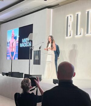 Aurora Perrineau Instagram - What an amazing night honoring the most beautiful girl, inside and out, Mikey Madison!
Thank you, @elleusa , for putting on an incredible event with some of the women who inspire me most in this industry.
P.S. If you haven’t watched Anora yet, what are you doing?
👗: @muglerofficial 
💼: @cultgaia