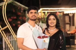 Ayushi Bhowmick Instagram - Special day🌸🎂♥️#ʜᴀᴘᴘʏʙɪʀᴛʜᴅᴀʏᴛᴏᴍᴇ #birthdaygirl #party #partyallnight#GangBang #lovelyday❤️