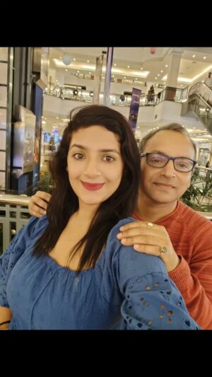 Ayushi Bhowmick Instagram - #Time To Say Goodbye 👋 
#Dad 
#Best Dad💙❤️💙💙
#Thank You For Everything 💟💟 
#❤️❤️❤️❤️