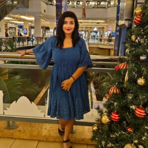 Ayushi Bhowmick Instagram - #merrychristmas🎄 
#christmastree 
#🎁🎄🎄🎄🎄🎄
#Santa Bring All The Happiness 
#🎄🎁❤️❤️