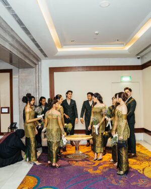 Azizah Salsha Instagram - 💚🖤 #amomentThorecAll