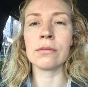 Beth Riesgraf Instagram - Oh, Mrs. Meyers… @cw_legendsoftomorrow Happy Halloween!! 🎃 👻🔪

#halloween #ledgendsoftomorrow