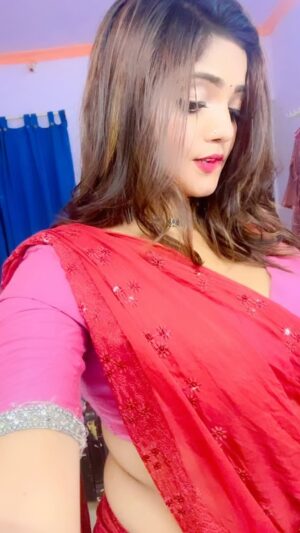 Bharti Jha Instagram - ❤️ #instagood #reelitfeelit #viral #bhartijha9090 #bharti