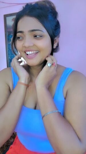 Bharti Jha Instagram - 1 4 3 .....😄😄😄#instagood #reelitfeelit #bhartijha