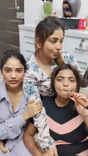 Bharti Jha Instagram - Party time ....
#explorepage✨ #reelitfeelit