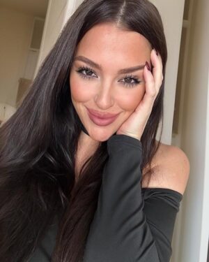 Borisa Tyutyundzhieva Instagram - 🐣 #9months