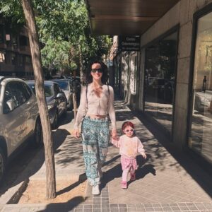 Carla Baratta Instagram - 5 meses en Madrid, nuestro nuevo hogar. Gracias Madrid (y a su gente) por enseñarme tanto en tan poco tiempo… gracias por hacernos sentir en casa y darle a nuestros hijos una libertad soñada. Que ilusión seguir creando memorias en tus calles.