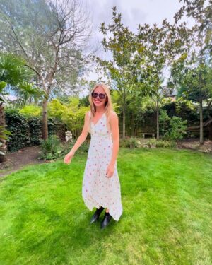 Celina Sinden Instagram - Sure fine it’s Autumn
