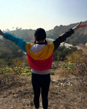 Chelsea Cook Instagram - ✨stardew valley irl ✨
A little late ~ but had such a wonderful time volunteering at the @solanocommunitygarden and @lagardencouncil with the @twitch Women’s and Black guild! Thank you to everyone who came by and supported. It’s always wonderful to see communities come together for good! ❤️ 🪴