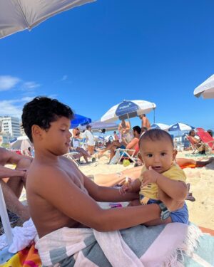 Cintia Rosa Instagram - Uma quarta feira cheia de lembranças gostosinhas e aleatórias...