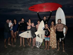 Cintia Rosa Instagram - Viagem mais do que especial! 
Praia...
Resenha...
Risadas...
Surf...
Família...
#itamambuca