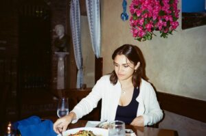 Claire Blackwelder Instagram - 🌺