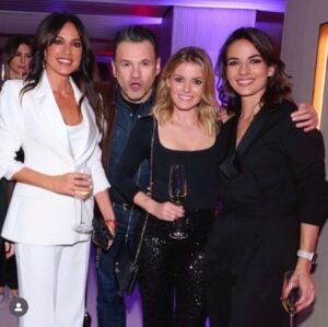 Cristina Saavedra Instagram - En la mejor compañía. Y muy feliz por el reencuentro con @andrea_ropero ❤️
.
@sararamosgarcia @carlota_reig @isaromalv @esthervaqueroh @joannaivars