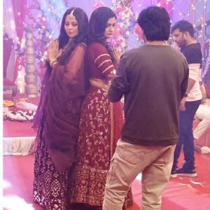 Damini Dave Instagram - Waha waha ramji ....coming soon #directionchoreography #choreography❤️ #danceseq @tanvi.dogra @ayushibhatia96 @idharttibhatt @mehta_lakshmi @daminidave08 @doppawangupta