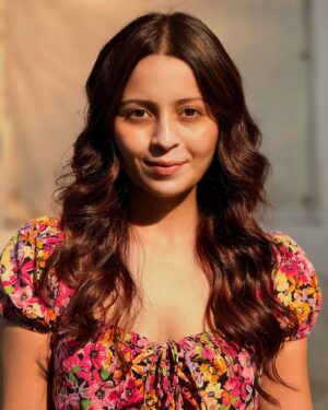 Damini Dave Instagram - Te Amo ❤️❤️✨

#daminidave #outdoor #pictures #sunnyday #haircut #newlook #ootd #thursday #igers #picoftheday