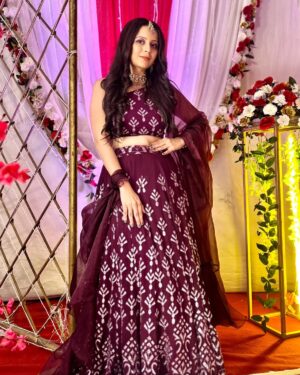 Damini Dave Instagram - Believe in yourself, go after your dreams, and don't let anyone put you in a box.

Some of the last few pics from the set of Purnima 
Clicked by @mehta_lakshmi

#daminidave #dangaltv #likes #share #tags #picoftheday #photo #shaadi #look #babli #fame #instalike #instagram #likes #igers #photos #photography