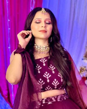 Damini Dave Instagram - Believe in yourself, go after your dreams, and don't let anyone put you in a box.

Some of the last few pics from the set of Purnima 
Clicked by @mehta_lakshmi

#daminidave #dangaltv #likes #share #tags #picoftheday #photo #shaadi #look #babli #fame #instalike #instagram #likes #igers #photos #photography