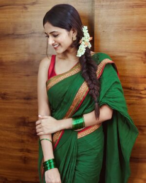 Darshini Gowda Instagram - #sareeisanart🌸