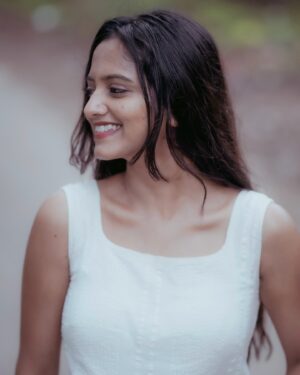 Darshini Gowda Instagram - #justlikethat🕊️

📸 @n_a_n_u__srini_ 
🧑‍💻 @prajwal_gowda1996