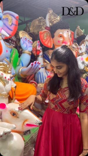 Dayalu Shemmozhi Instagram - GANPATI BAPPA MORYA🙏🏻❤️

#vinayagar #lalbaughcharaja #ganapati #ganeshfestival #ganesha #bappa #ganpati_bappa_morya #ganpati #ganpati2024 #vinayagar_chathurthi