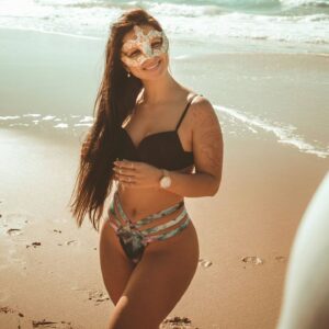 Diana Melancia Instagram - Cabelo longo gostas?☀️☀️

#praia #beach #verão #bikini
