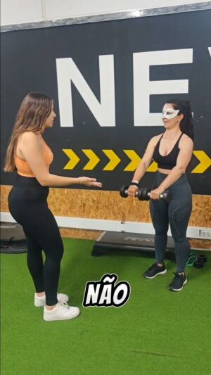Diana Melancia Instagram - Quem tem razão?? 😅😅

#fitnessvideos #fitnessmotivation #fitnessmemes #fitnessfunny #gympranks #ginasio #reels #instagood