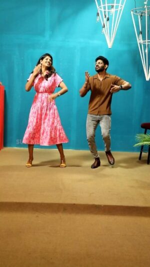 Dipshi Blessy Instagram - Majaava aadurare-pa namma bala🥳🤩

#SunMusic #HitSongs #Kollywood #Tamil #Songs #Music #NonStopHit