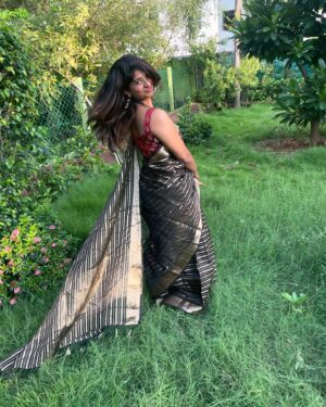 Dipshi Blessy Instagram - Black saree nga avlodhan ! 🖤