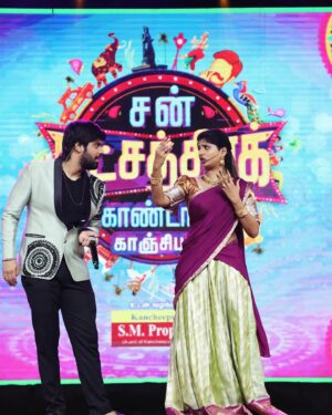 Dipshi Blessy Instagram - Loved every second  hosting @suntv ‘s SUN NATCHATHIRA KONDATTAM ❤️🤌 

Thanks much @praneshrajashekar na !! 

Costume : @hema_lingam_ 
Picture : @s.a_arun_ 

#suntvanchor #dipshiblessy #tamailanchor