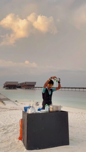 Dolly Chaiwala Instagram - Maldives vibe ☕️🌴🫶🏻 
.
.
.
.
.
.
.
.
.
.
.
.
#dollykitapri #dollykitaprinagpur #dollychaiwala #maldives #maldivesislands #love #beutiful #girls #reels #reelsinstagram #reelitfeelit #reelkarofeelkaro #reelsvideo #explore #explorepage #foryou