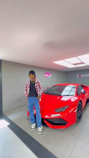Dolly Chaiwala Instagram - Lambo 🔥☕️ 
.
.
.
.
.
.
.
.
.
.
.
.
.
.
.
#dollykitapri #nagpur #nagpurdollychaiwala #dollychaiwala #dollychai #bigcollaboration #superstar #famous #instafamous #reels #reelkarofeelkaro #reelitfeelit #reelsinstagram #reelinstagram #reelindia #reelviral #viral #viralvideos #viralreels #viralinstagram #trending #trend