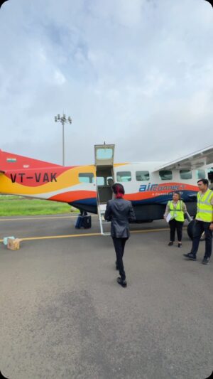Dolly Chaiwala Instagram - Private jet 🛩️☕️
.
.

.
.
.
.
#dollykitapri #dollychaiwala #dollychai #motivation #motivationalquotes #inspiration #reels #reelsinstagram #reelitfeelit #reelkarofeelkaro #reelsvideo #trending #trendingreels #trend #trendingnow #explore #explorepage