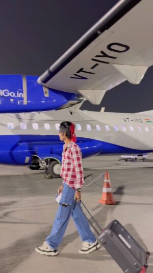 Dolly Chaiwala Instagram - First Time Flight ✈️☕️ 
.
.
.
.
.
.
.
.
.
.
.
.
.
.
.
.
.
.
#dollykitapri #dollykitaprinagpur #hyderabad #flight #airport #airplane #famous #famosos #inspiration #inspirationalquotes #fans #reelsinstagram #reels #reelitfeelit #reelkarofeelkaro #lifestyle #luxurylifestyle #trending #trendingreels #trend #trendingnow #viral #viralvideos #viralreels #viralinstagram