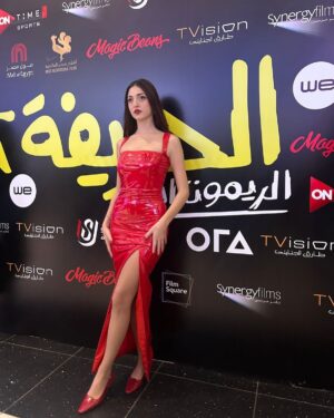 Dona Emam Instagram - احرف حريفة ☺️
Styled by my love @abokamar.intl 
insane DRESS by @thekiyat___ 
MUA the amazing @makeupbynrizk 
ily guys you made my night