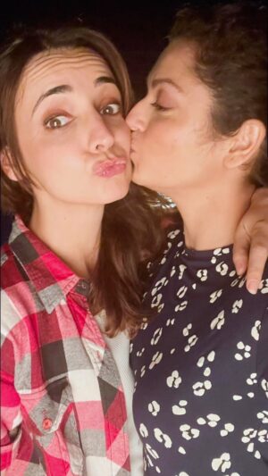 Drashti Dhami Instagram - Babyyyyyyyyyyy !!!!!!!!! 
Happy happy birthday ♥️♥️♥️♥️
I love you soooo muchhhhhhh 😘😘😘
Lots of love and luck to you …..