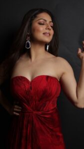 Actress Drashti Dhami HD Photos and Wallpapers January 2024