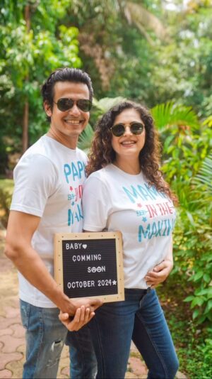 Drashti Dhami Instagram - It is CRAZY how much LOVE ♥️ you can have for someone you haven’t even MET 👶🏻

Can’t wait for you 👼🏼👩‍🍼
OCTOBER 2024 ♥️