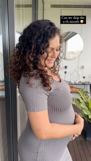 Drashti Dhami Instagram - It’s been a while 🤰