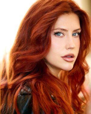 Emily Ashby Instagram - Happy Tuesday 🤍 How’s everyone? 
@paulsmithphotography 

#photography #photographer #photooftheday #redhead #redheads #actress #movies #trendingnow
