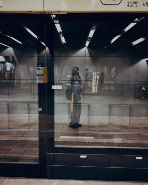 Enno Cheng Instagram - 近日在完成一些事情的路上～～～～（交代一下）