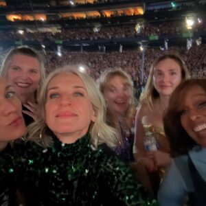Ever Carradine Instagram - I think I kept taking pictures so I’d remember the night, but honestly, how could I ever forget it. Thank you @taylorswift for the show of a lifetime. It’s the end of an Era, and I can’t wait to see what’s next. 💕

#taylorswift #erastour #etastourtoronto