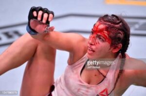 Felicia Spencer Instagram - Happy Halloween! 🎃👻 
#Throwback to a moment that I didn't need a mask to be a little spooky 😂 🔥 👊