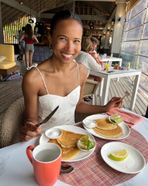 Fola Evans-Akingbola Instagram - I’m not a pancake addict, you’re a pancake addict. 🥞🥞🥞🥞🥞🥞🥞🥞🥞🥞

#Butter by Asako Yuzuki ⭐️⭐️⭐️⭐️⭐️ Thank you @arian_nik for this amazing book! The perfect read to inspire me to stuff my face at every meal time! 
🤤🤤🤤🤤🤤🤤🤤🤤

#coracoramaldives 
#freedomfound
#crêpe